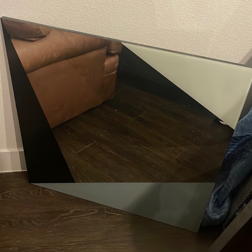 Modern Designed Mirror NWT